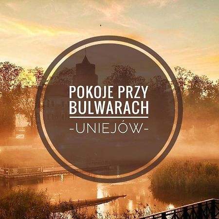 Pokoje Przy Bulwarach Uniejow Ngoại thất bức ảnh