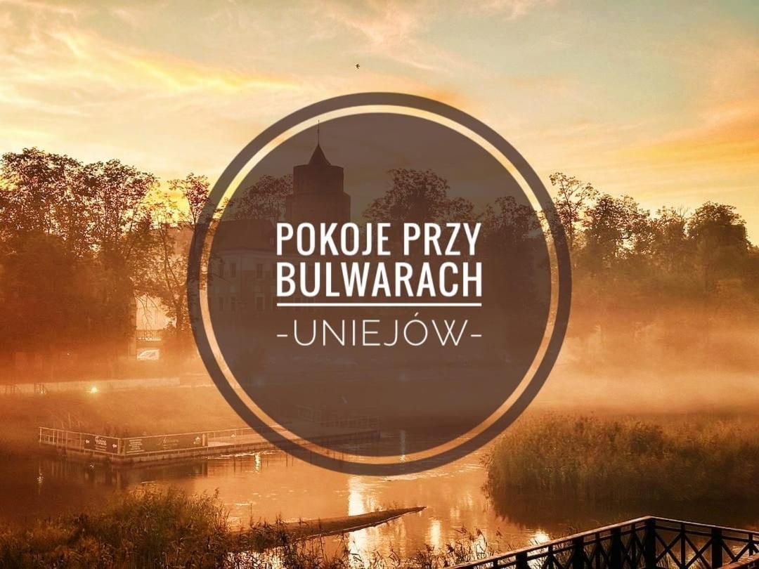 Pokoje Przy Bulwarach Uniejow Ngoại thất bức ảnh